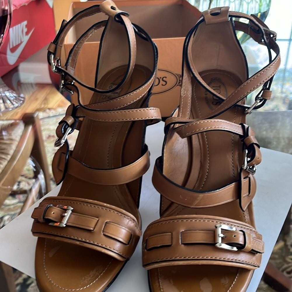Tod’s sandals size 39/9. Used a handful of times. - Picture 6 of 6